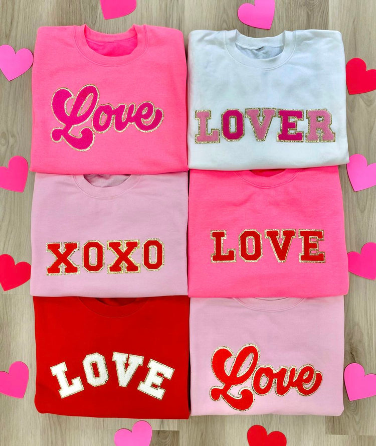 Script Hot Pink Love Letter Patch Crewneck Sweatshirt